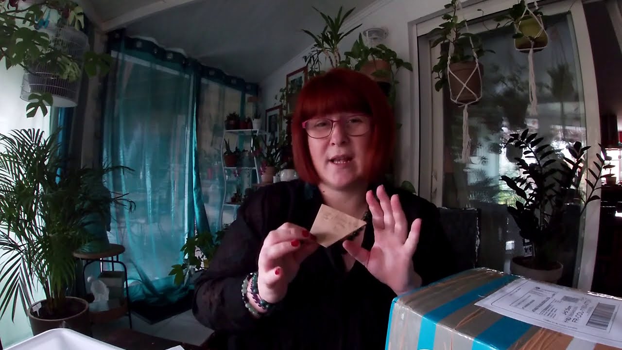 📦🌱UNBOXING SURPRISE#1 🌱📦