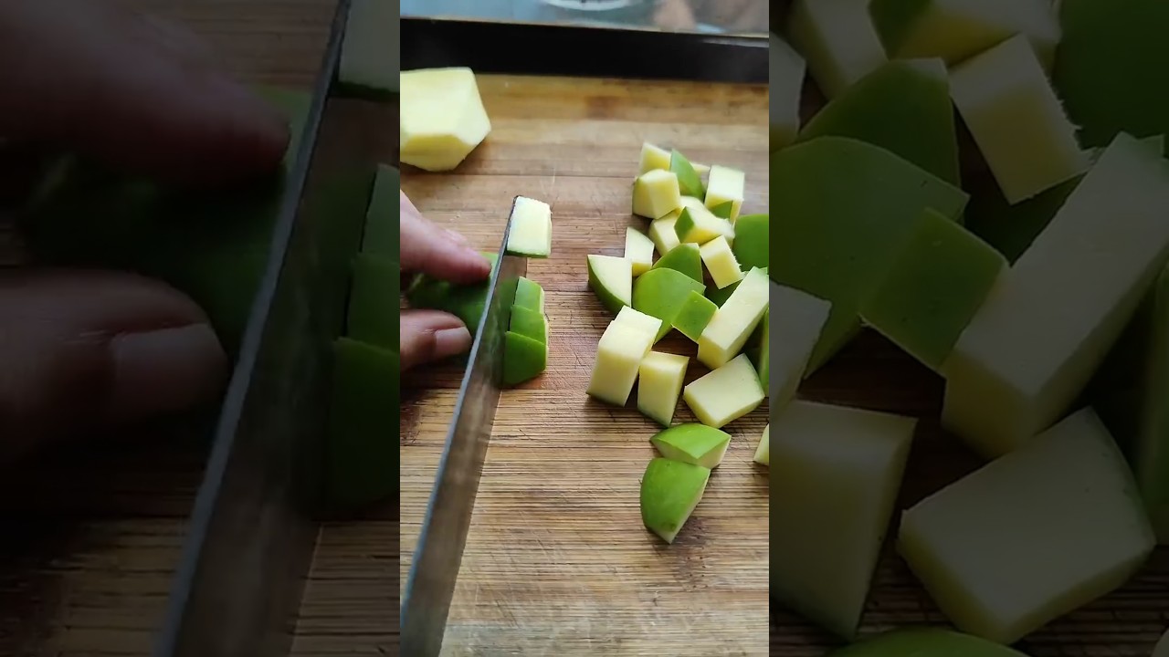 Pacha manga  uppum mulakum🥭😋 / Raw mango salt and chilly manga mulak🌶️🧂#shorts#shortsfeed#viral#asmr