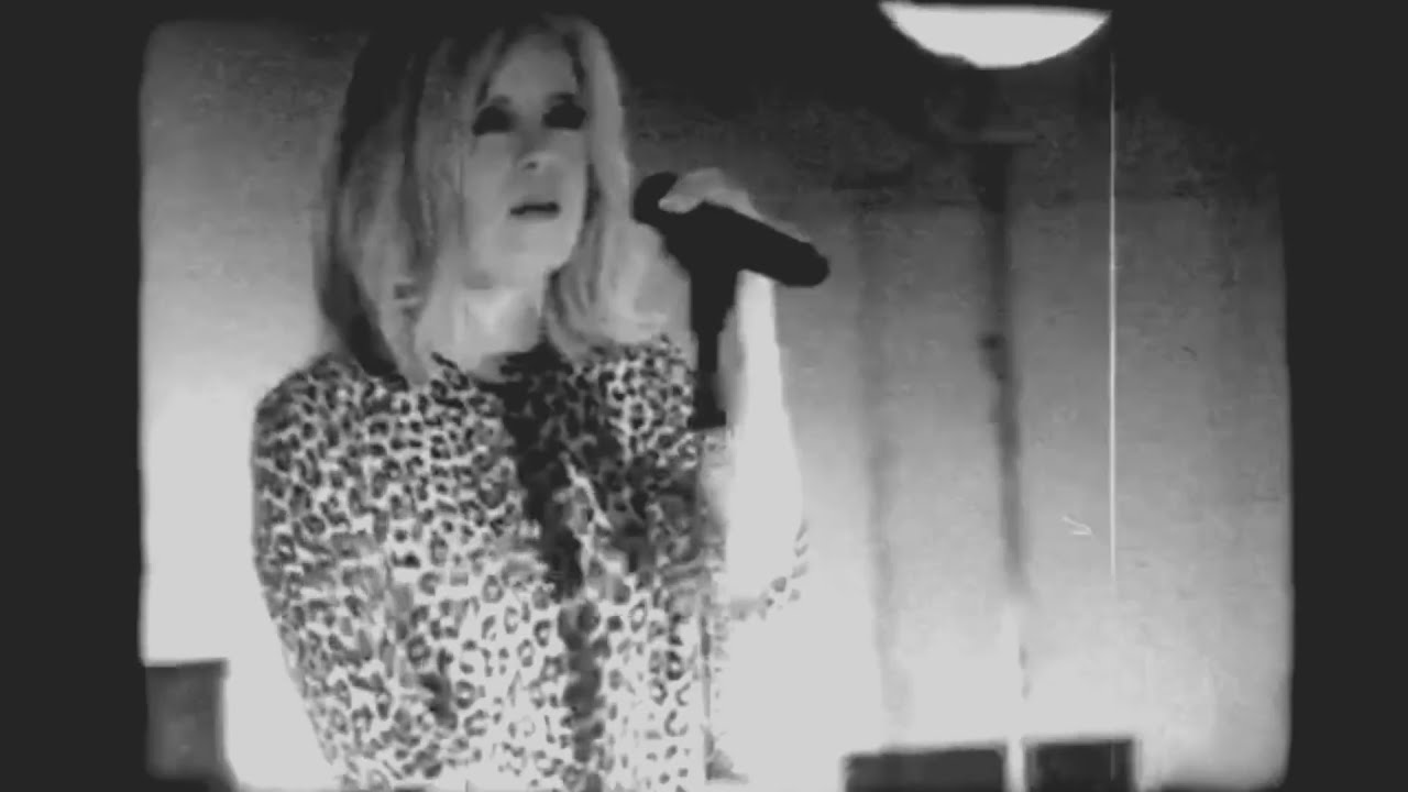 Garbage - Sometimes (Live at East West Studios)