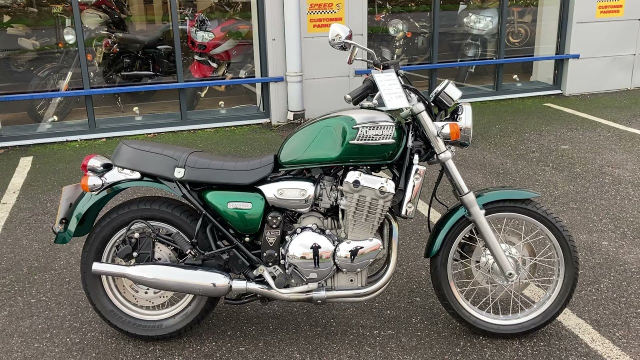 Triumph Thunderbird 900