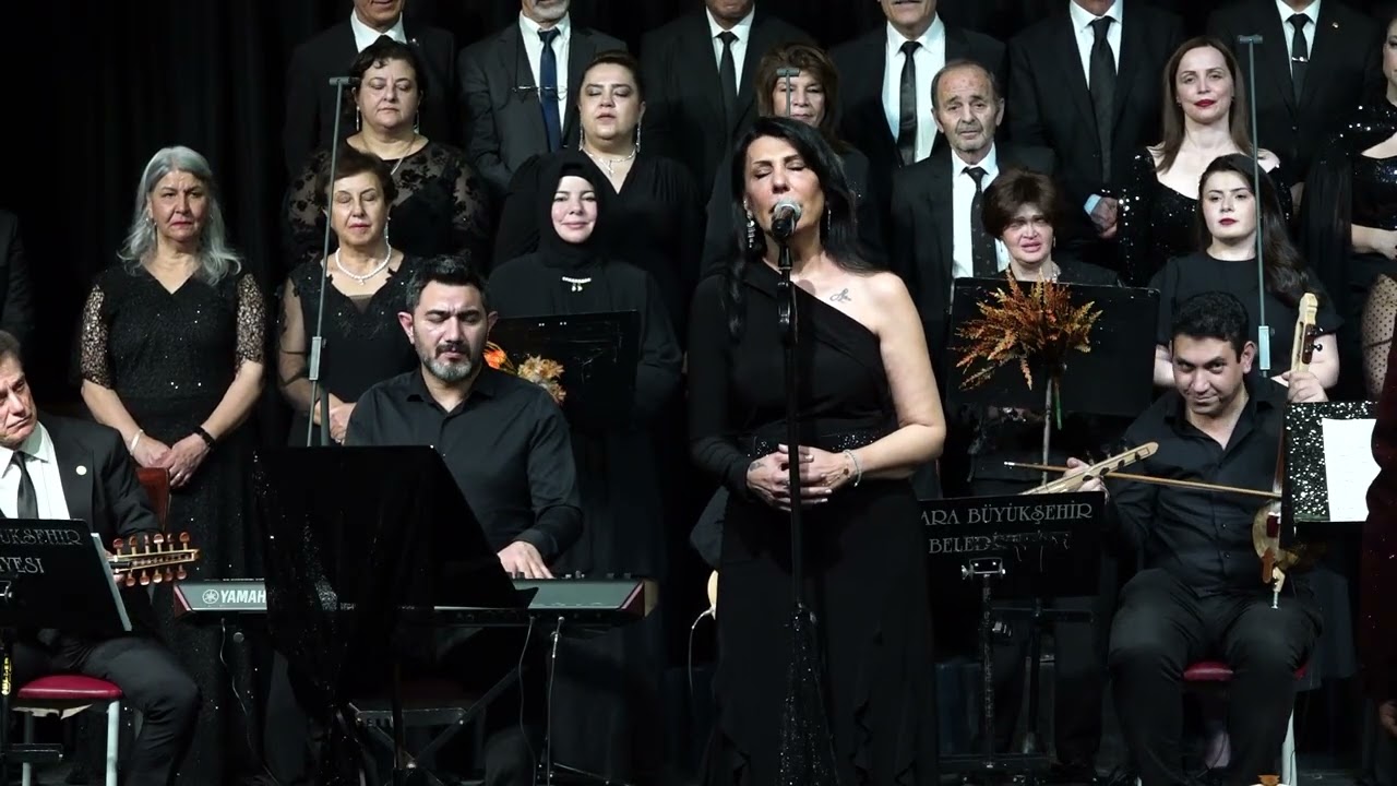 Nejla Keskin - Edremit'in Gelini ANADOLUDAN TÜRKÜLER KONSERİ Şef : Cengiz TAŞKENT