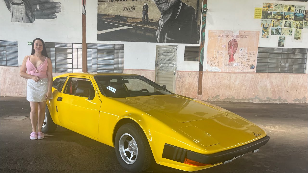 Feira de carros antigos 🚗