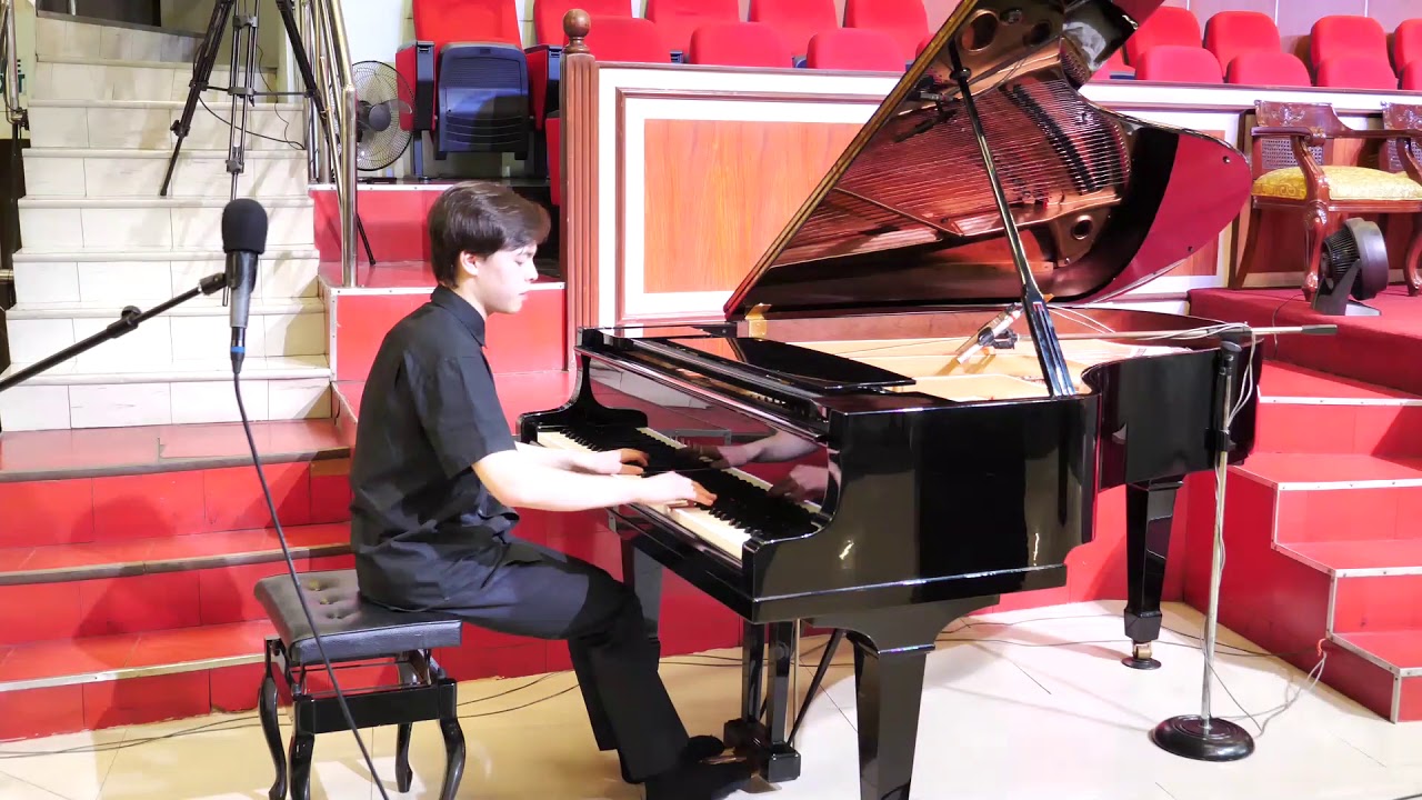Tarmo@LighthouseBBC Impromptu Piano Improvisation