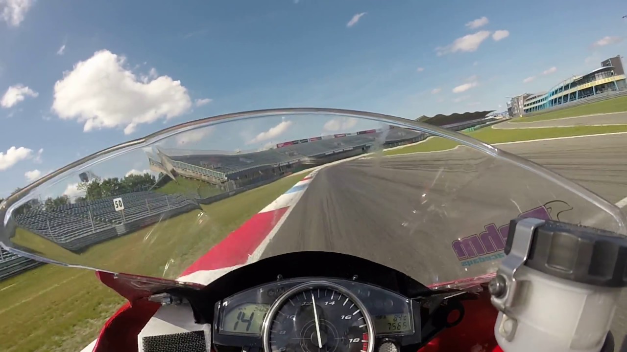 Yamaha R6 Assen 1´51´´