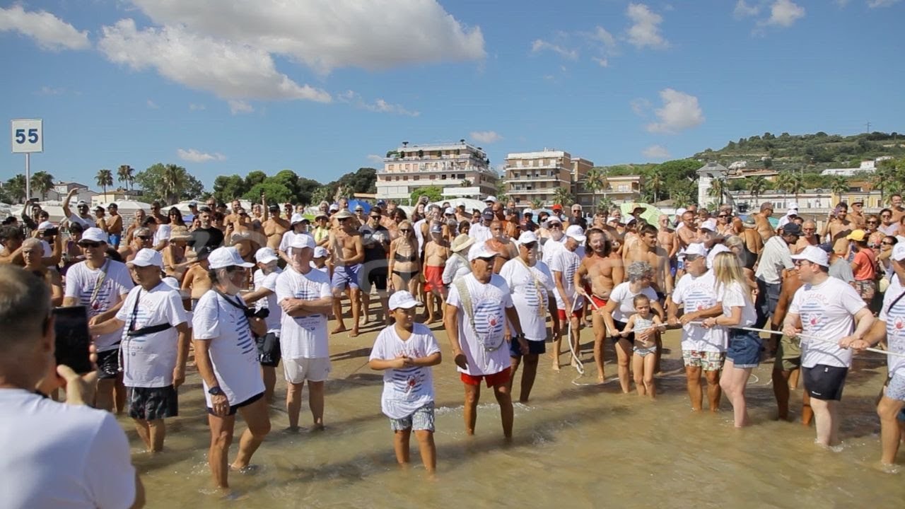 Vasto Marina, in spiaggia la rievocazione della Sciabica