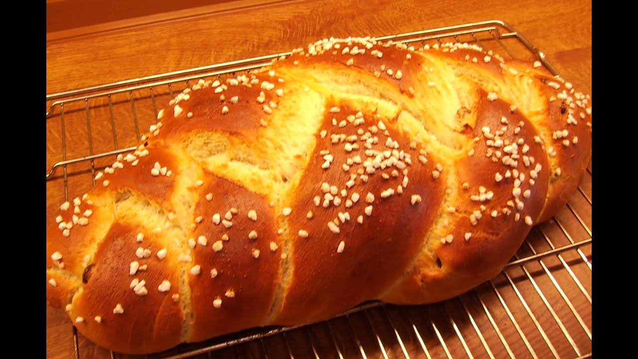 Hefeteig-Zopf mit Rosinen REZEPTANLEITUNG