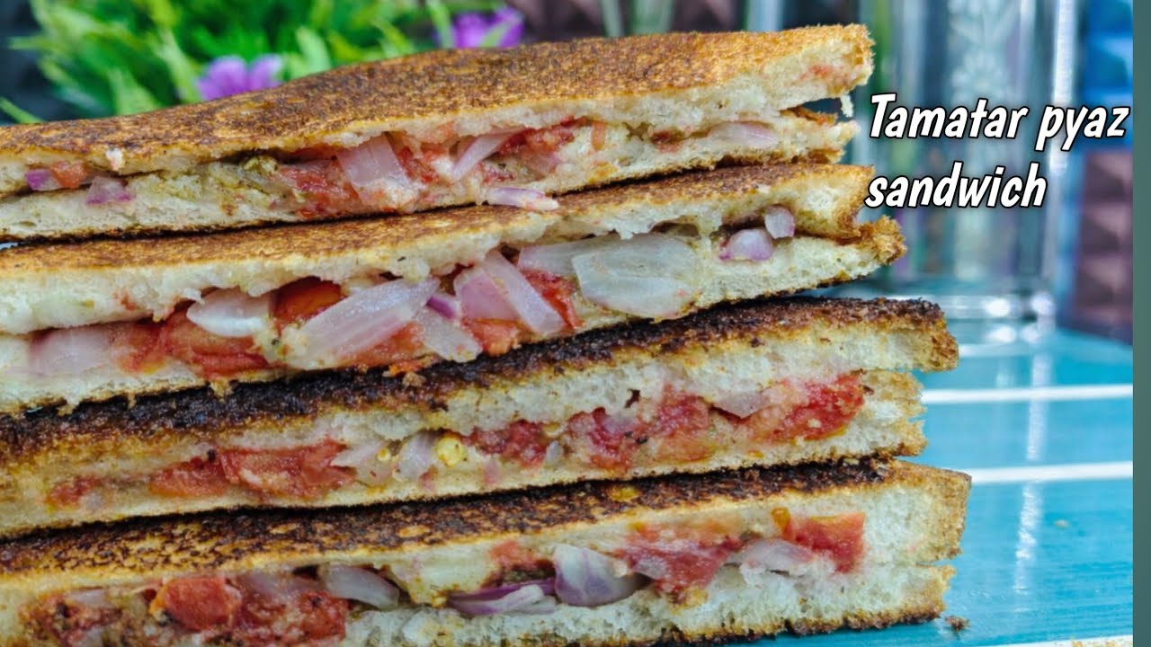 Crispy Pyaz Tamatar Sandwich | Street Style Veg Sandwich Recipe | Easy Breakfast Recipe