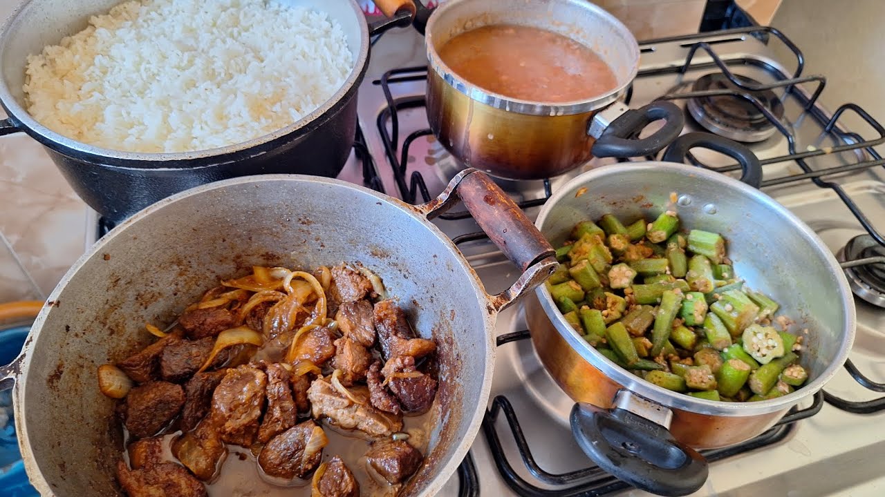 Meu netinho já acostumou na creche/tão simples o almoço,mais muito abençoado. 