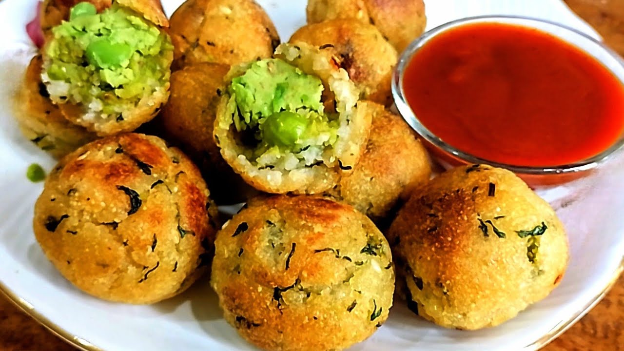 সুজি আর কড়াইশুঁটি দিয়ে খাস্তা কচুরি l Healthy Tiffin Recipe lPeas Kachori lZero Oil Nasta #kachori