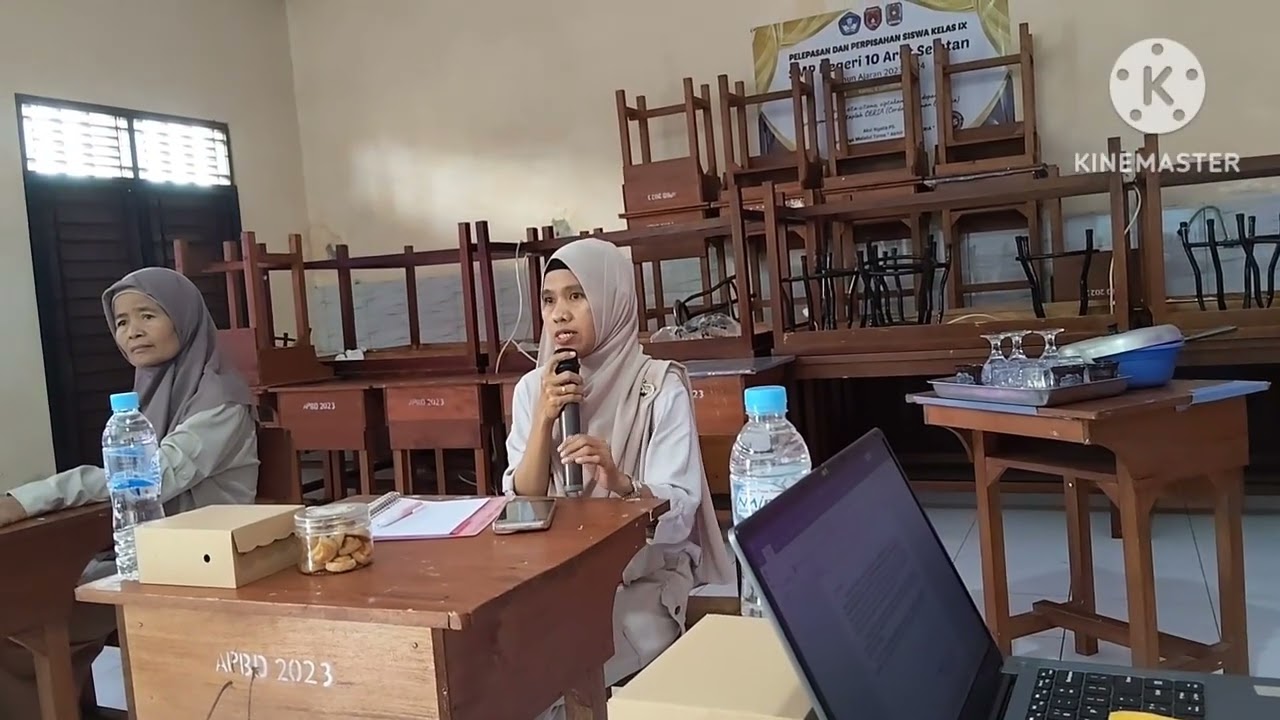 IHT kombel SMPN 10 ceria with Bu Lelay (Pengawas) 