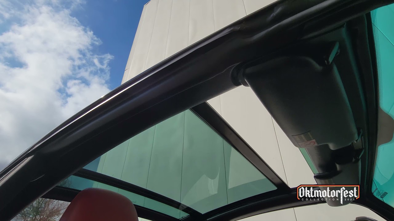The Oktmotorfest Collection - 1998 Porsche 993 Targa Top Operation