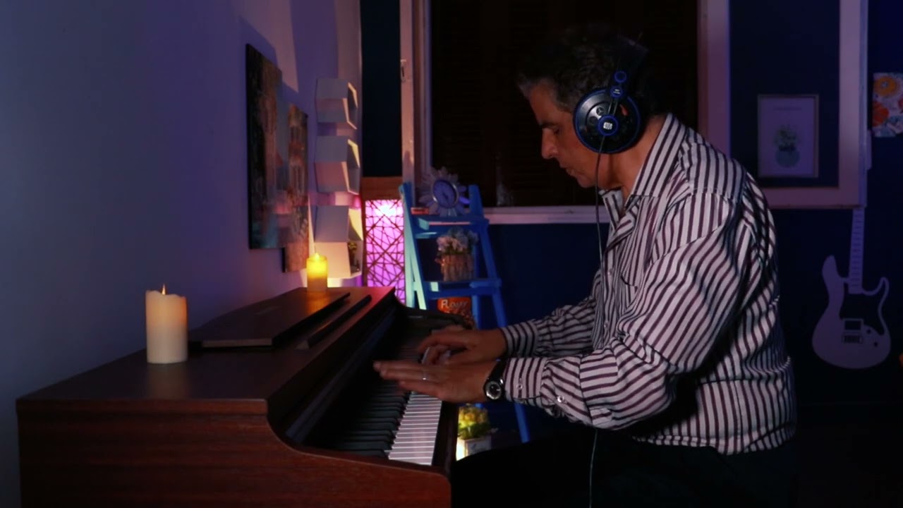 piano.arabic music.انا والعذاب وهواك.محمد عبد الوهاب.اعداد وعزف: أشرف فهمي.by:Ashraf fahmy.