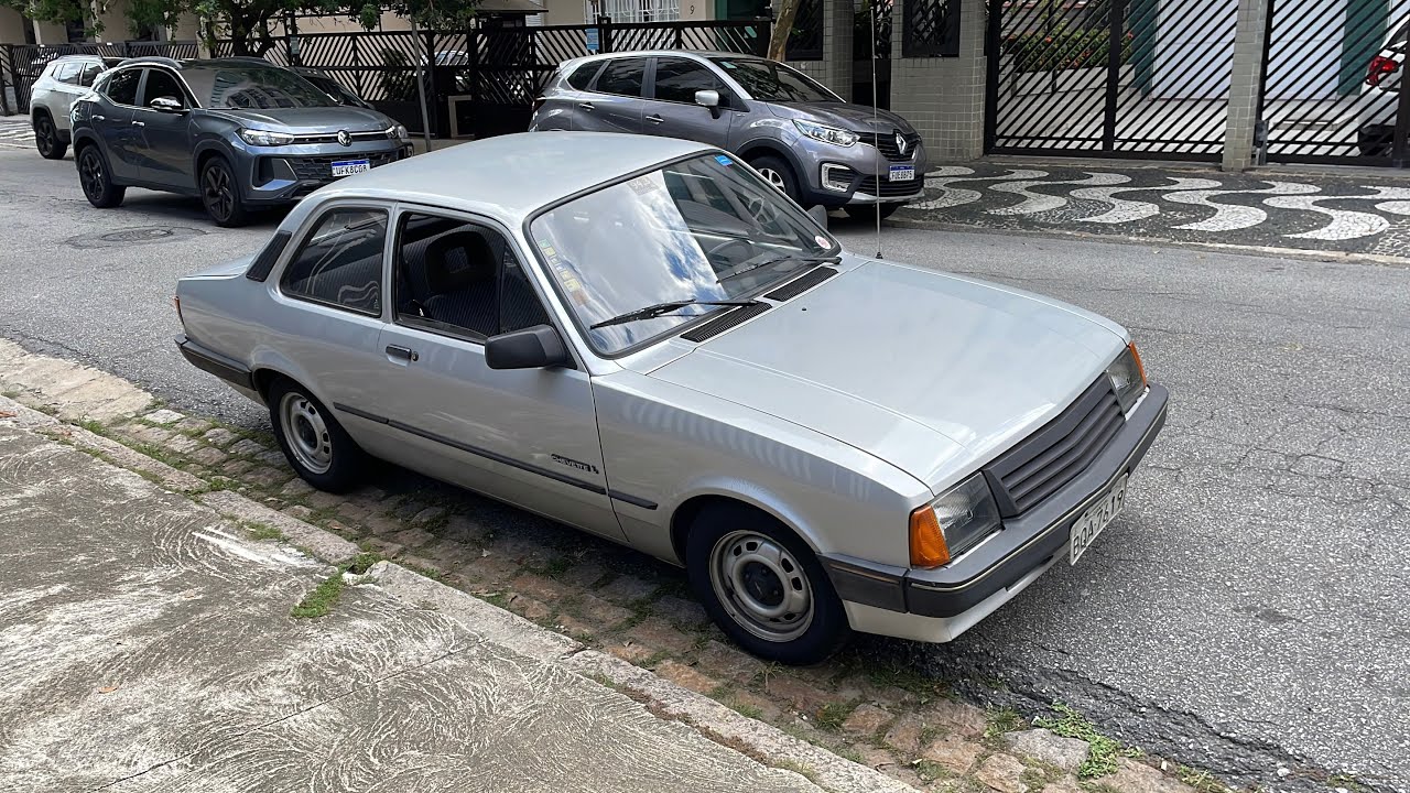 Quer andar de Chevette?