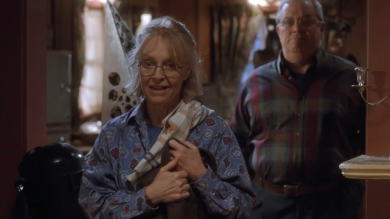 Lois and Clark HD - Clark talks to his parents about Lois / Jonathan’s wise advice