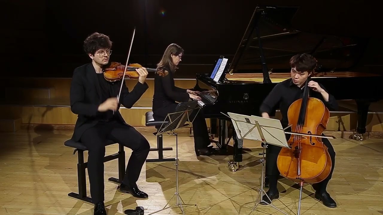 Dimitri Schostakowitsch - Trio Nr.2 op.67, e-moll: IV. Allegretto - Adagio