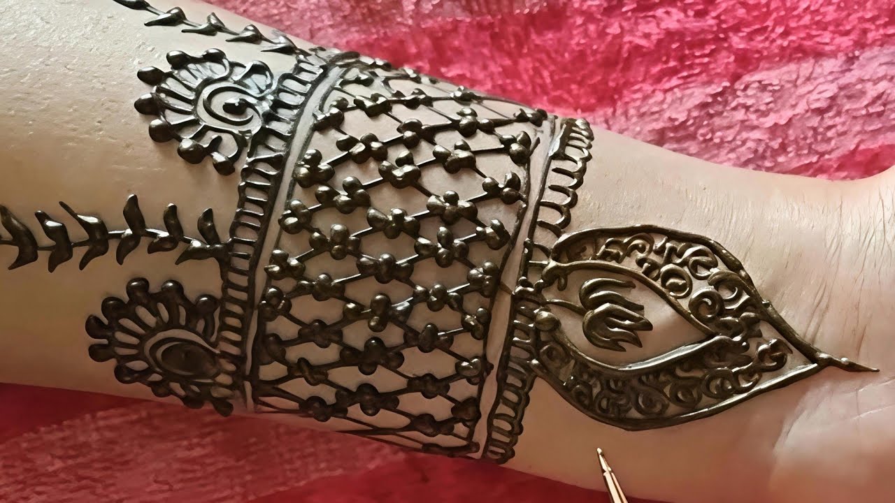 SHIVANI'S Mehandi ART🥰 is live