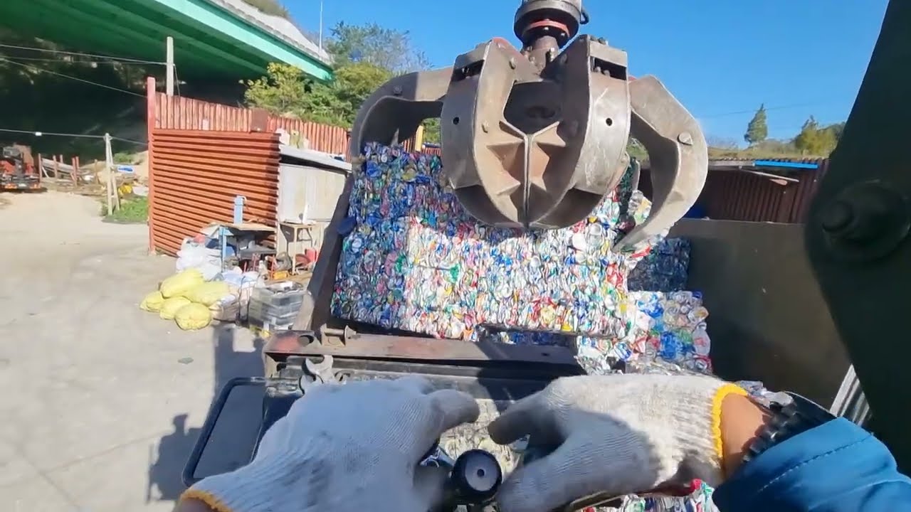 30대 집게차기사 알미늄 압축 캔 상차 영상 실중량 6760Kg