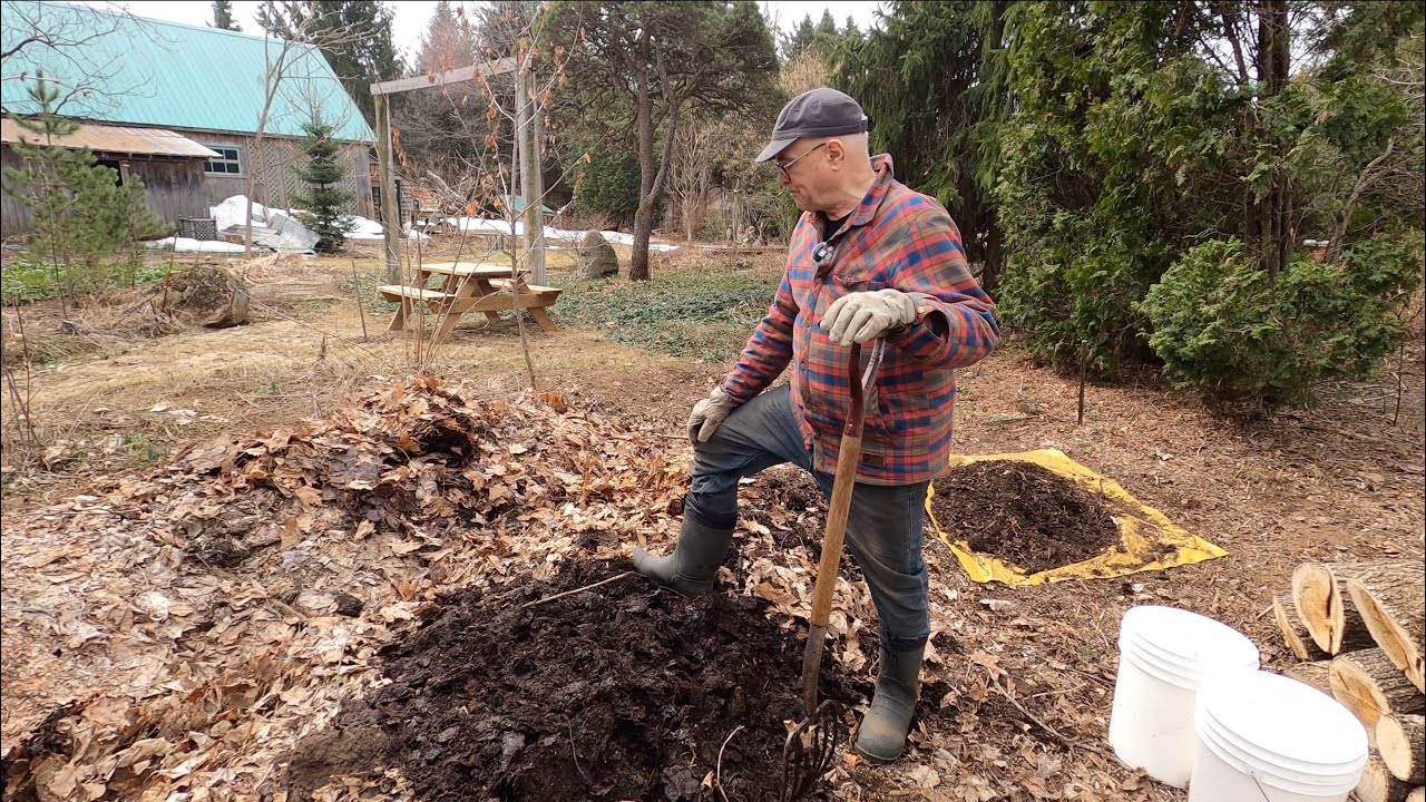 Faire du Compost de Feuilles | Yves Gagnon