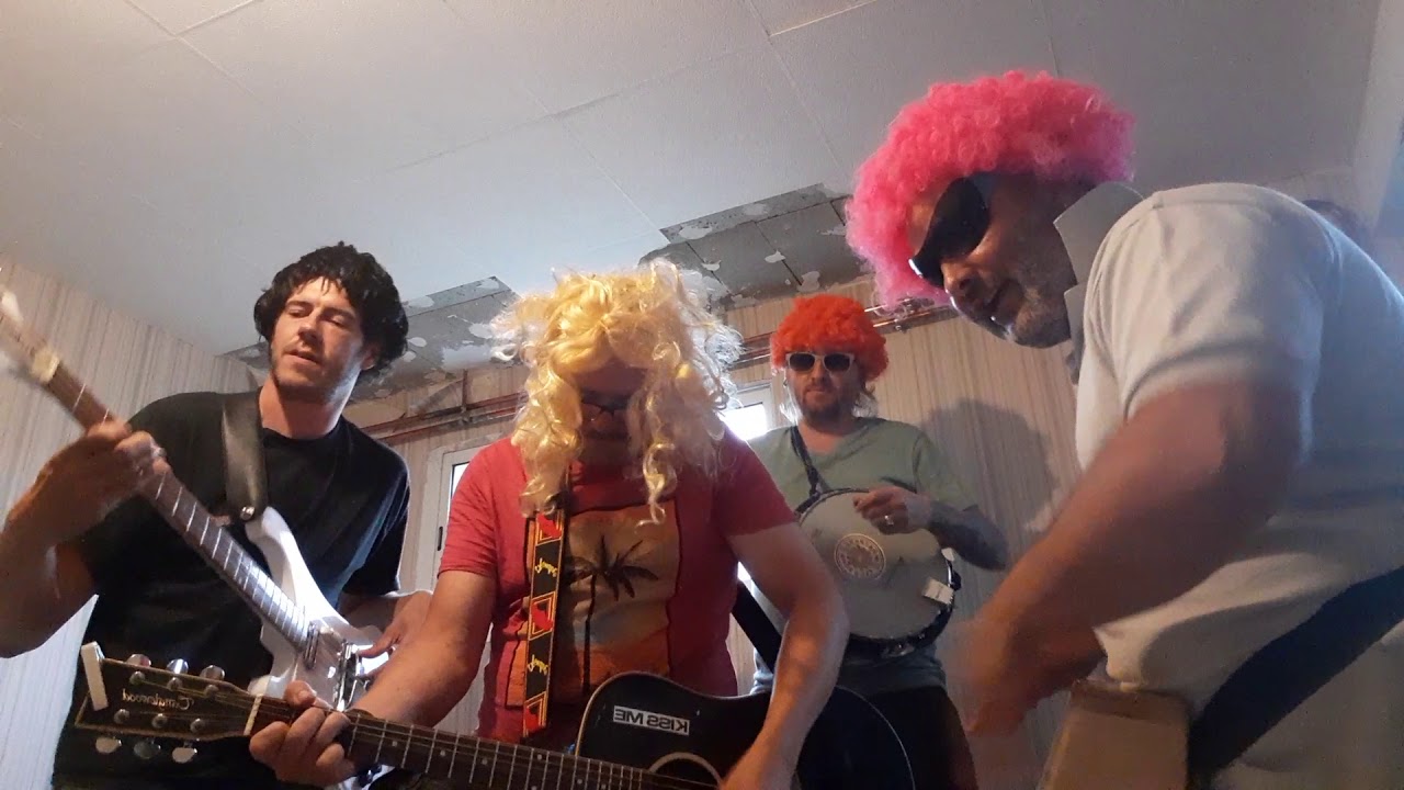 La route à 3 grammes  ( Binuchards ) cover  by Tata Citronnelle