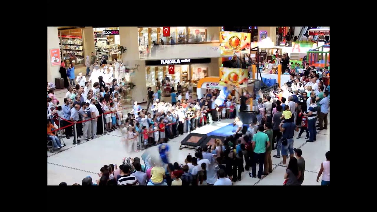 ActionTeam Acrobatic Basketball Show Team - 1 / ArmoniPark
