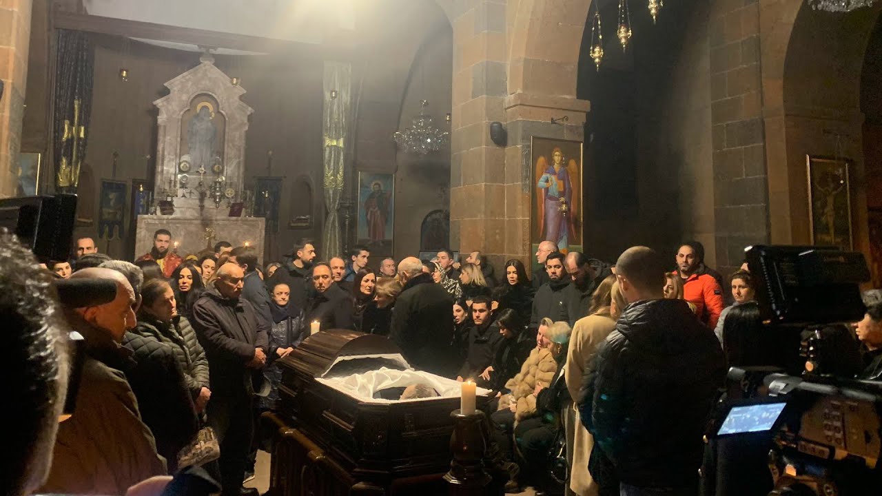 Երգիչ Արա Մարտիրոսյանի հոգեհանգիստը․ ՈւՂԻՂ