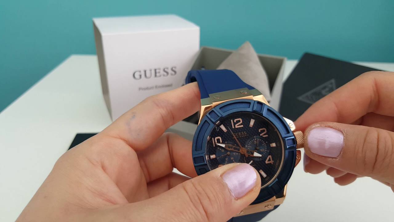 Review Guess Men watch Blue strap Chron Blue Dial W0247G3