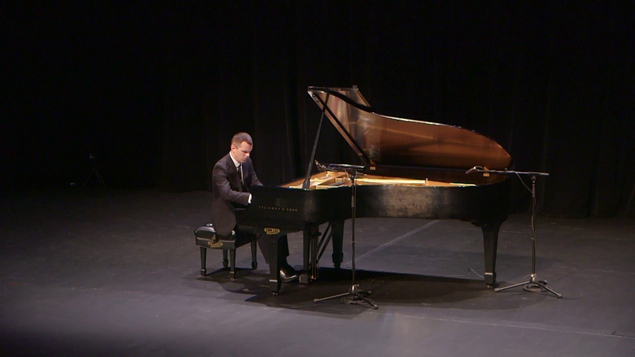 Dr. Steven Mann, pianist -  Franz Liszt  Mephisto Waltz No. 1