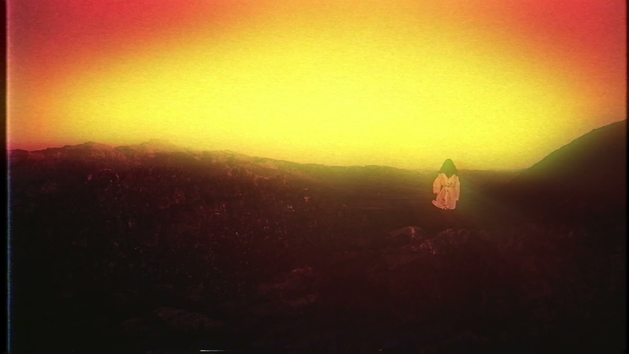 Lujipeka (Columbine) - BOÎTE NOIRE 🛬 (Dreamy Version)