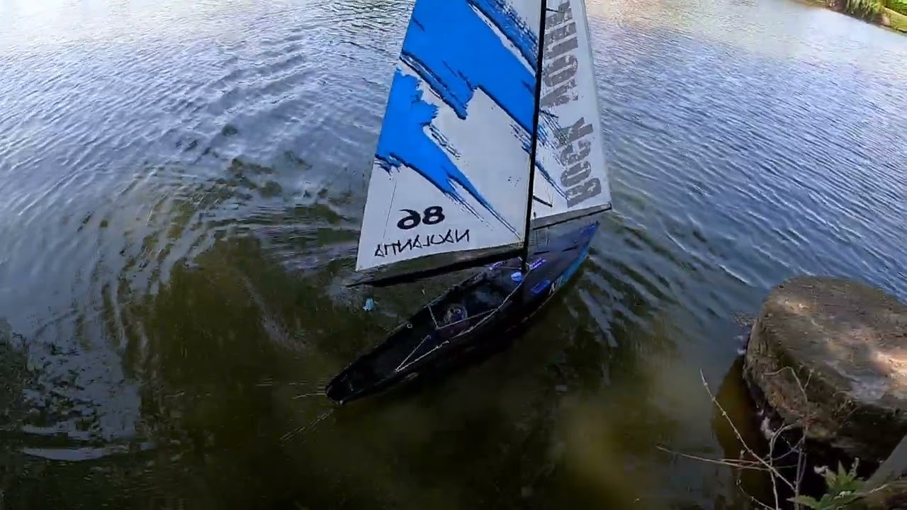 Voilier RC Naulantia de Thunder Tiger