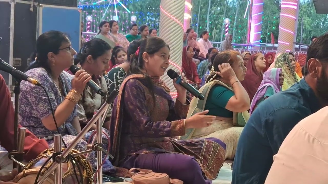 श्री राधा अष्टमी महोत्सव की मंगल बधाई, राधिका श्री हरिदासी सुन्दर भाव 