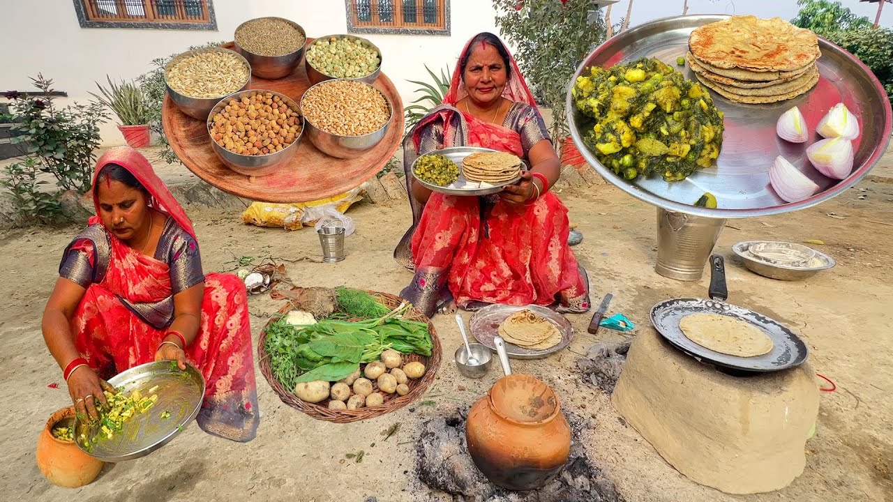 हांड़ी में पकी देसी मिक्स सब्जी, मिक्स अनाज की रोटी, देशी घी प्याज के साथ | Healthy Village Recipe
