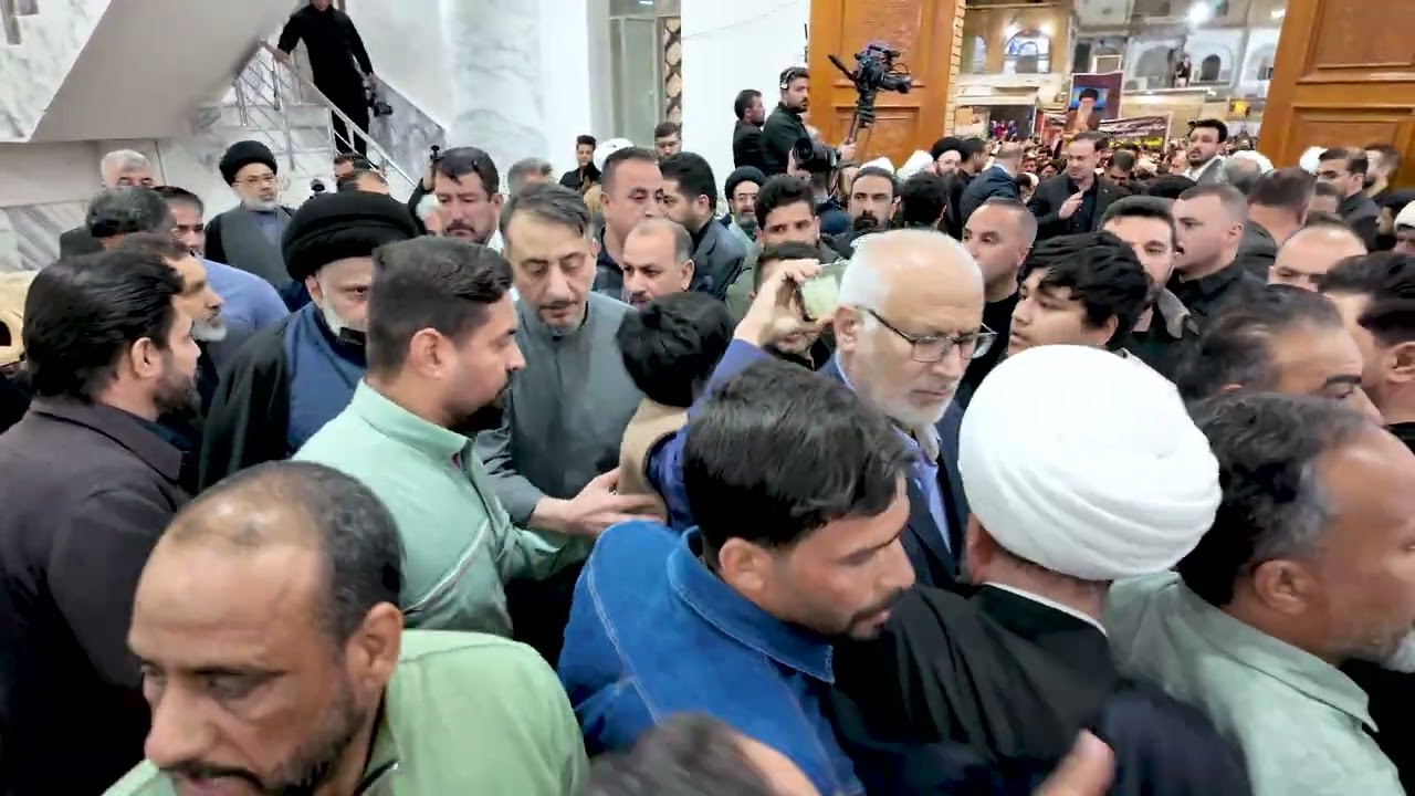 حضور سماحة القائد الصدر مجلس الفاتحة الذي اقامته الحوزة العلمية في النجف على روح السيد الخامـ*نائي