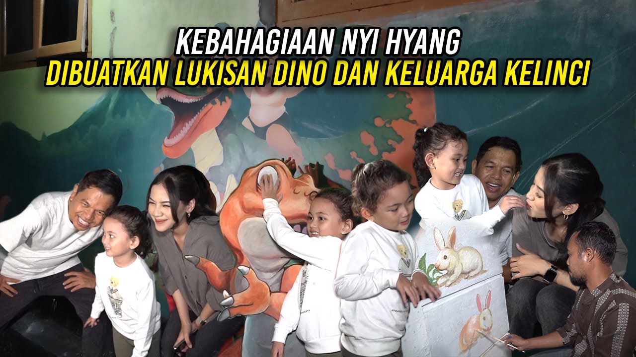 KEBAHAGIAAN NYI HYANG SAAT DIBUATKAN LUKISAN DINO DAN KELUARGA KELINCI
