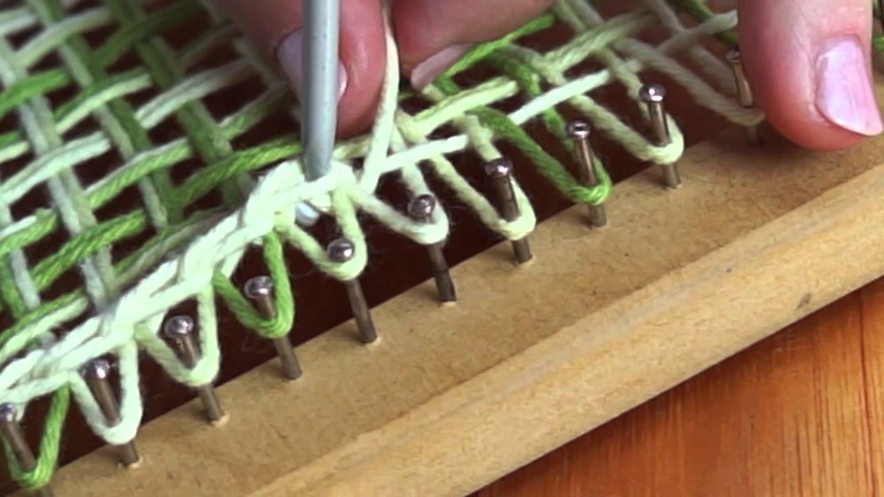 Caminho de mesa em tear - Artesanato - Ateliê Centauro - Artesã Betinha Rodrigues
