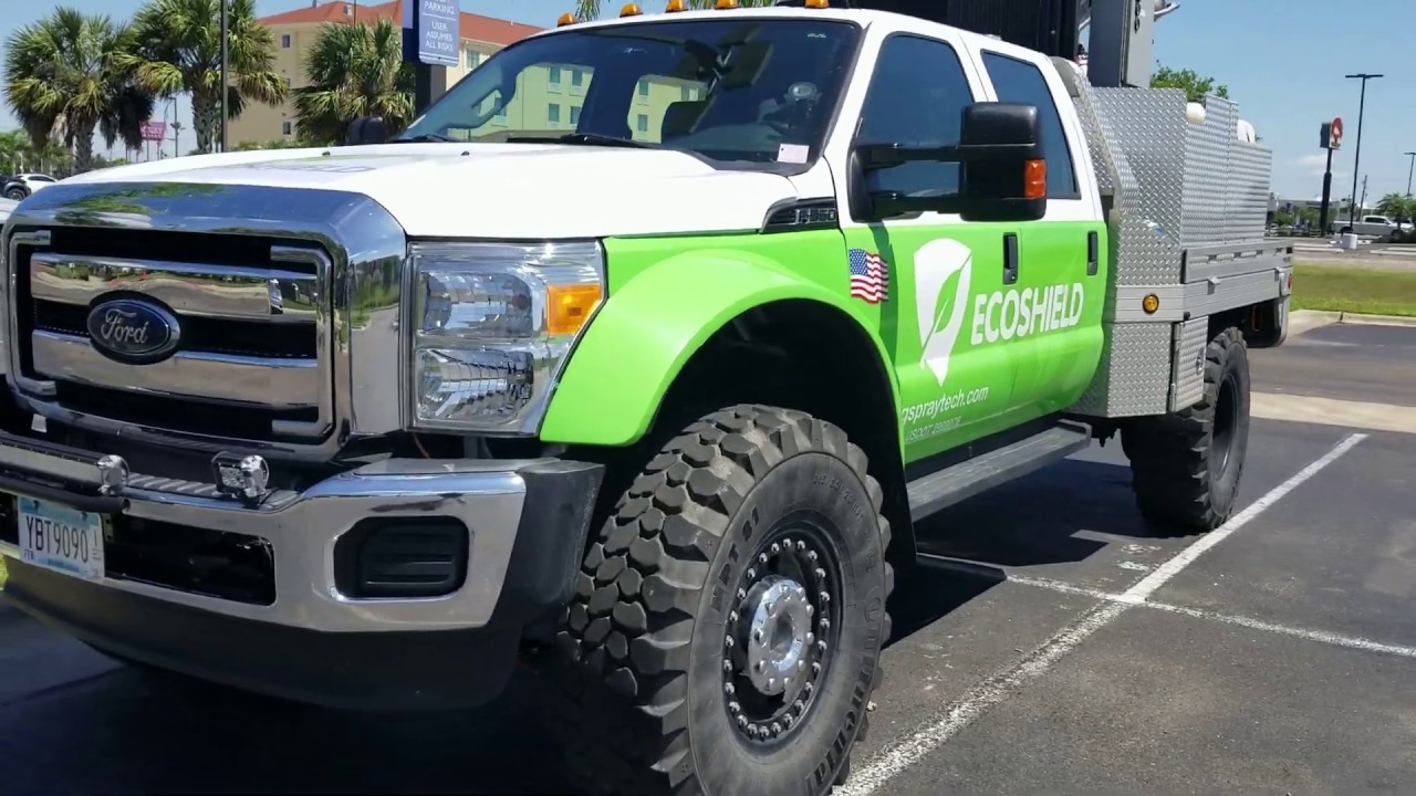 Ford F550 Super Single Conversion - Huge truck and it has a huge turbo in the back
