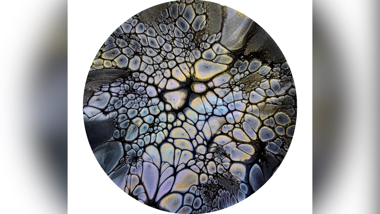 Техника «Bloom», чёрный с металлическими красками, акриловая заливка (1673)