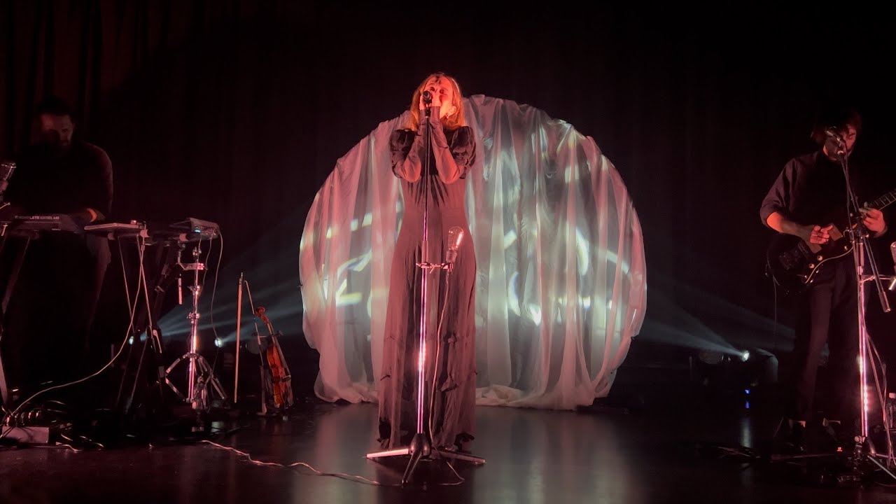 Ghostly Kisses - Where do lovers go? Live at Japan