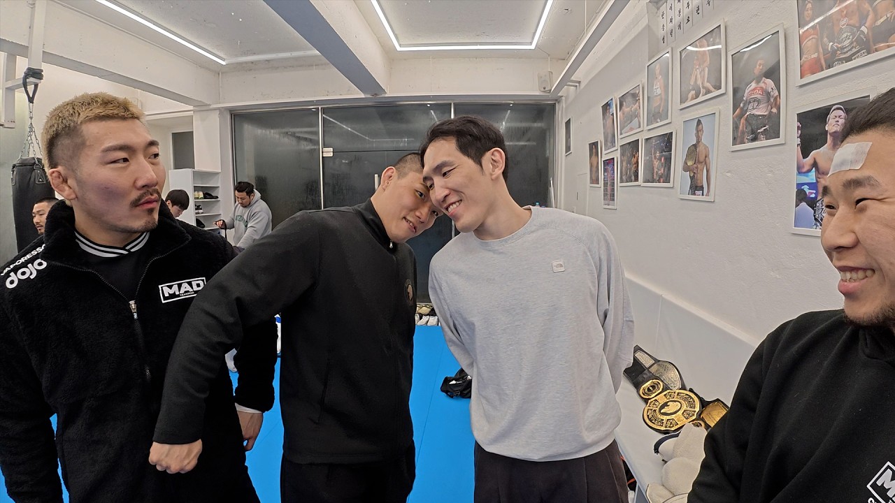 블랙컴뱃 챔피언되고 팀 선배 문기범 한테도 싸우자는 정한국