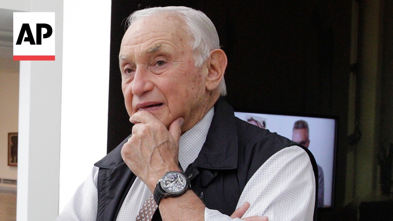 Les Wexner tells members of Congress he was 'conned' by Epstein