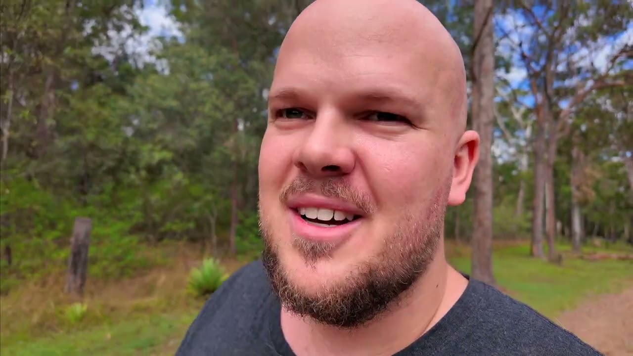 Would you stand in this square for $100? (16/03/2026 - 237)