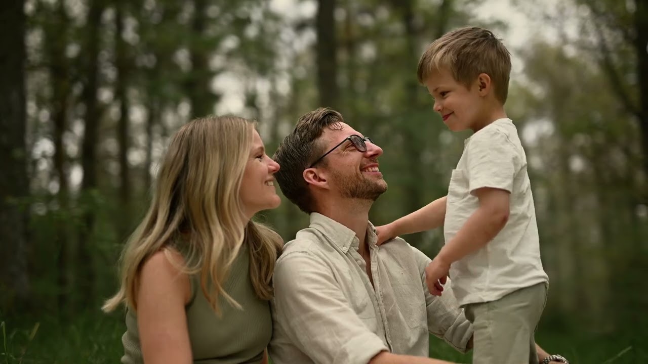 Lovestories By Sara | Cinematisk familjefotografering