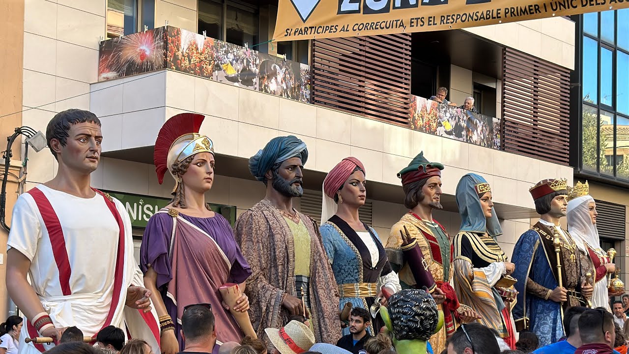 37ª Trobada de Gegants de Molins de Rei - Passada dels Gegants
