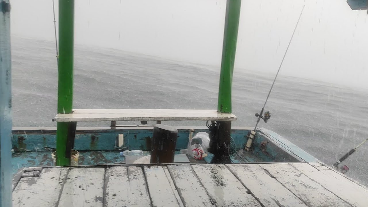 dua kali kena badai!! pas redah reel di patahin ikan