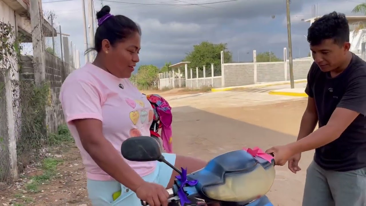 Le regalo una moto , pero no le gustó
