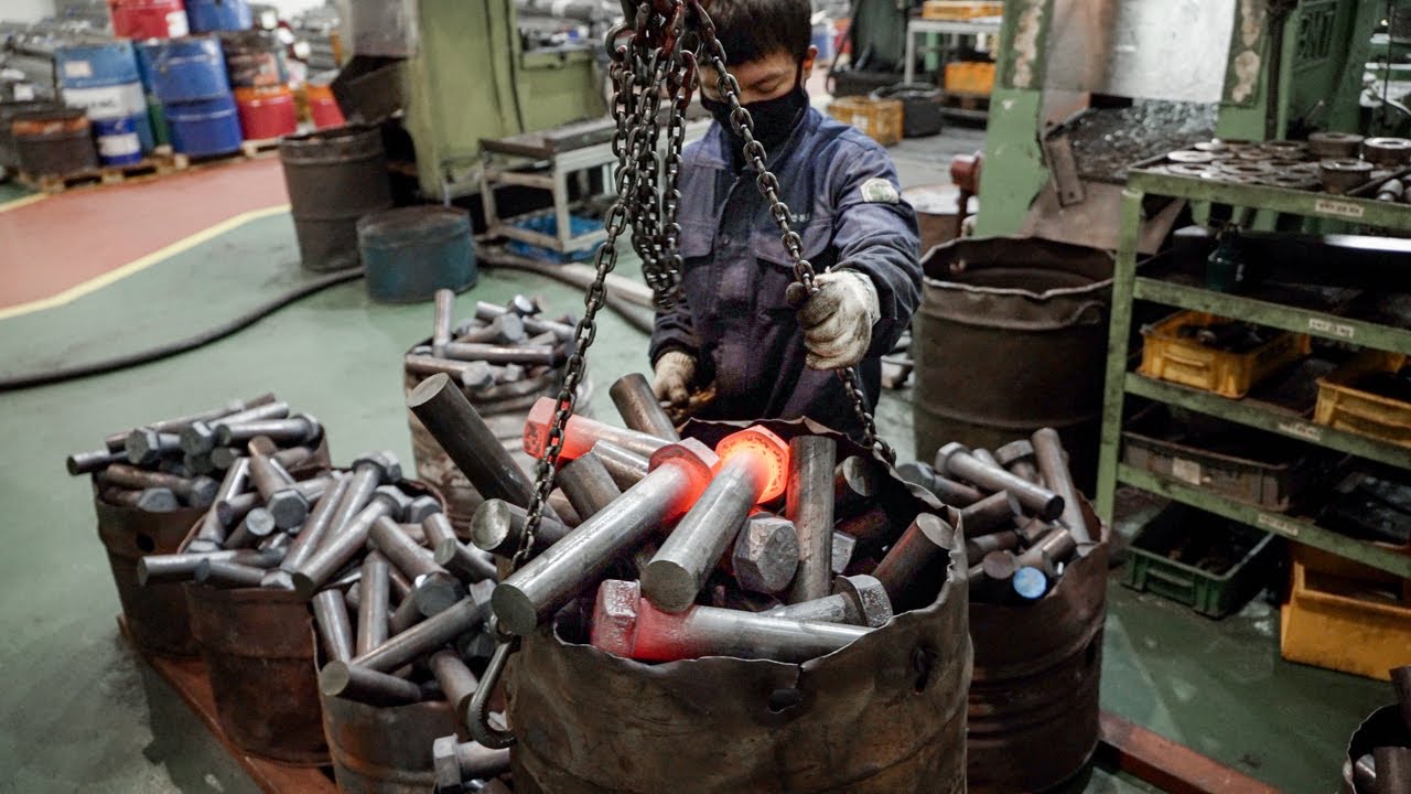 Hot Forged Huge Screw Manufacturing Process. Korea&rsquo;s Industrial Size Screw Factory