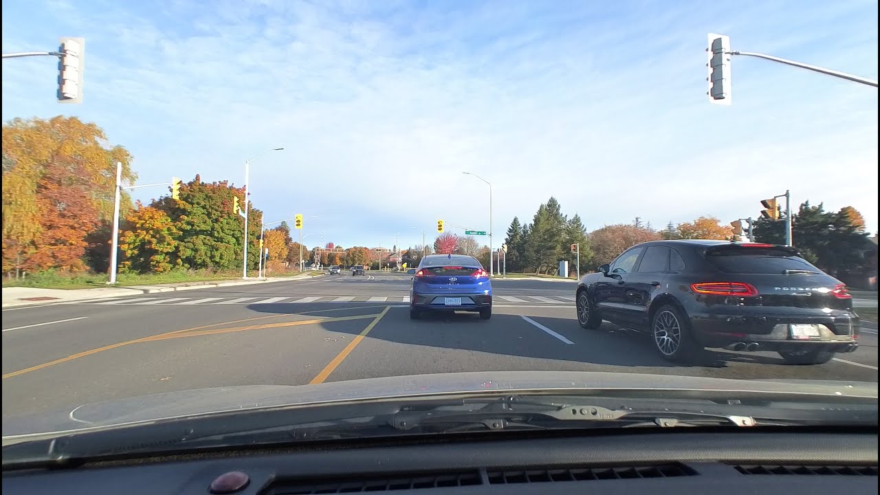 🍂 Autumn Drive Through Toronto: A Scenic Journey from Scarborough to Markham 🍂