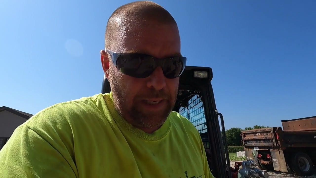 Kubota SVL 65-2. Wait SVL75-2. Wait What ?