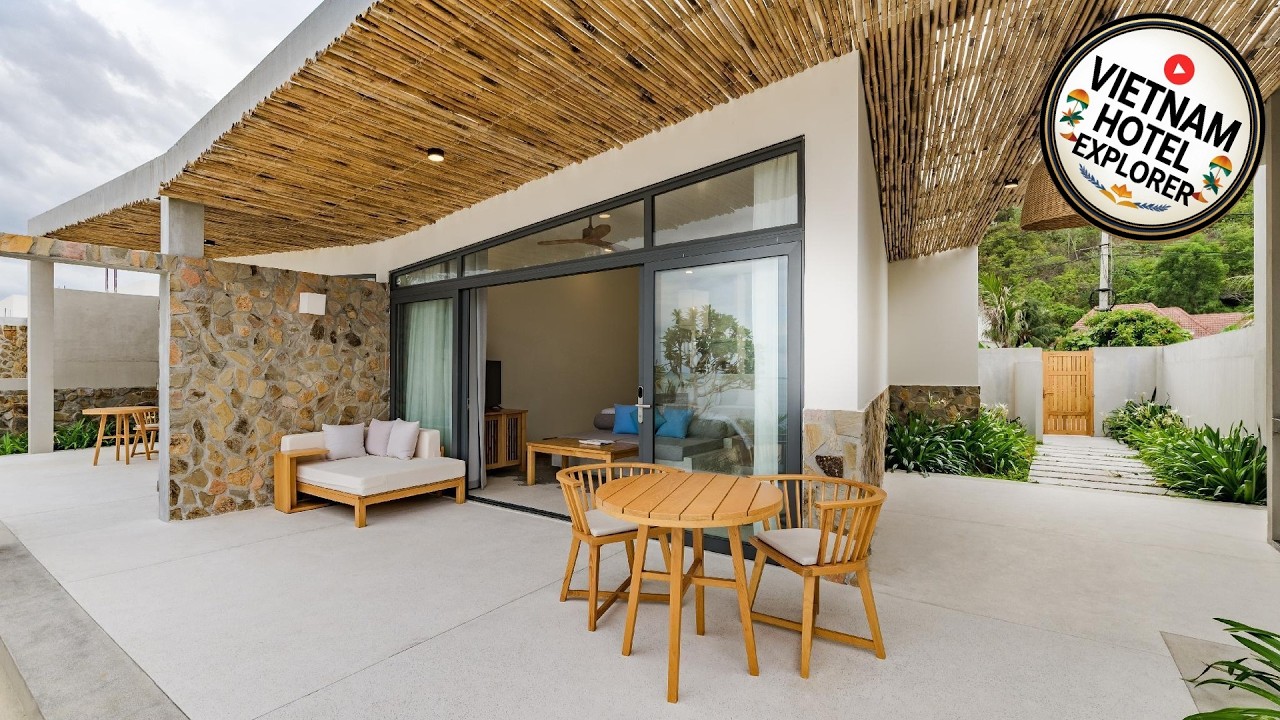 Que Toi Village Resort Phu Yen | Song Cau, Vietnam | Hotel Review 🛏️