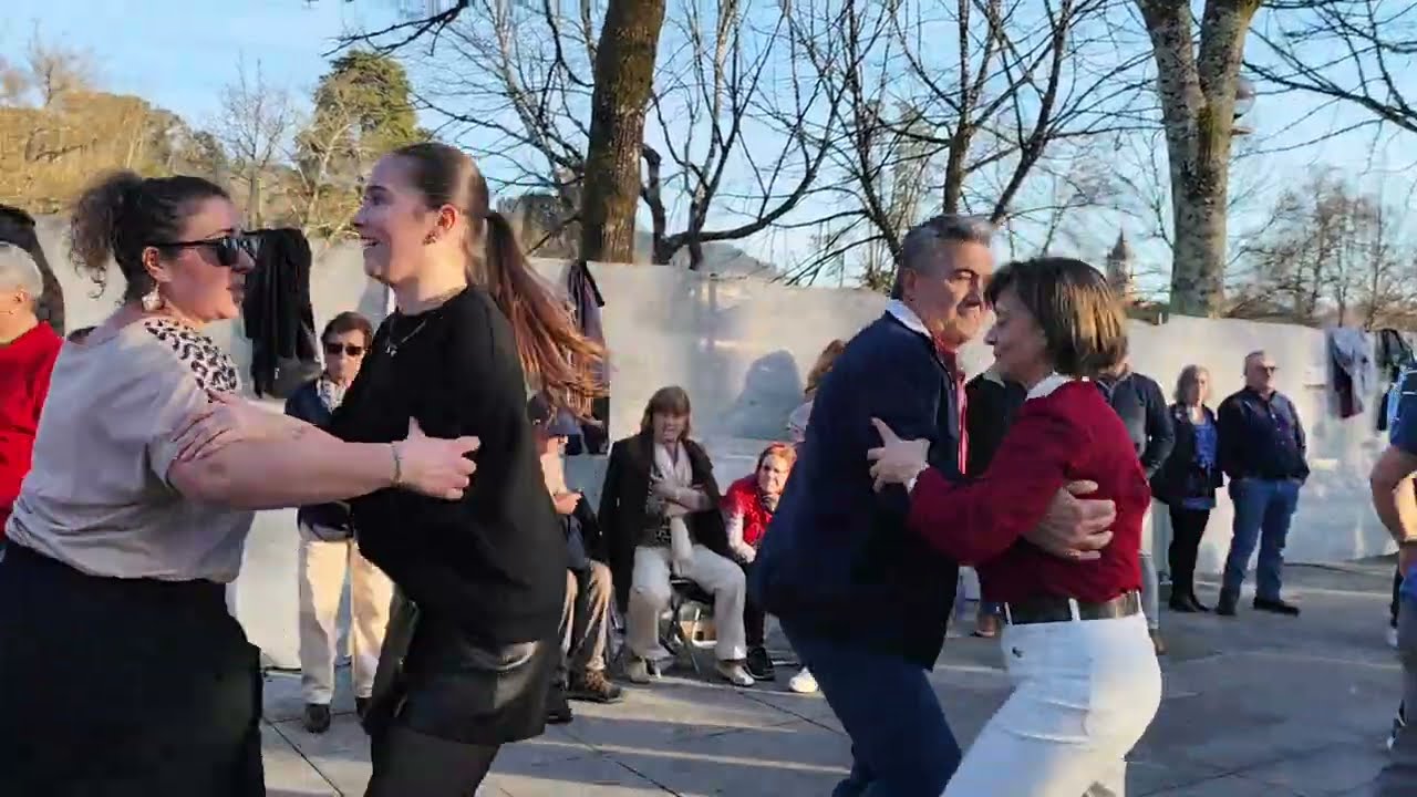 Domingo à tarde 😍 FOLCLORE ✅ Concertinas 🪗 Arcos de Valdevez 🇵🇹✨ 1/3/26 🥳