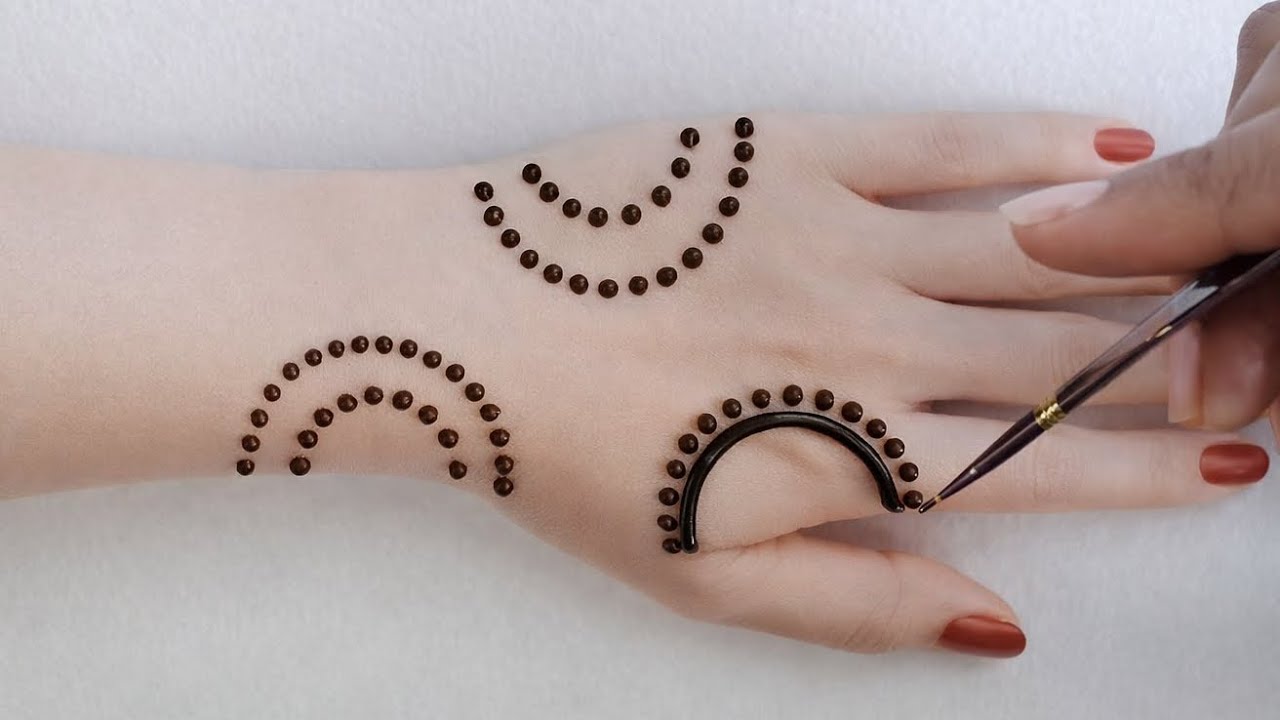 Flower mehndi design with easy steps with bangle simple and unique design 